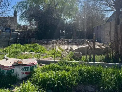 Terreno en Venta en Los Hornos, USD 18.000