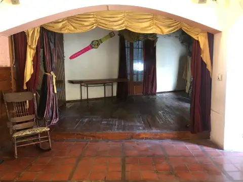 Local en Venta 60 años