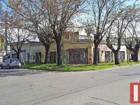 Deposito venta cercano a  Av. Santa Rosa - Ideal inversor