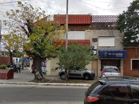 Hipolito Yrigoyen 1300