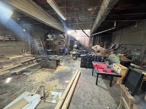 Galpon en Venta 9  mts Frente