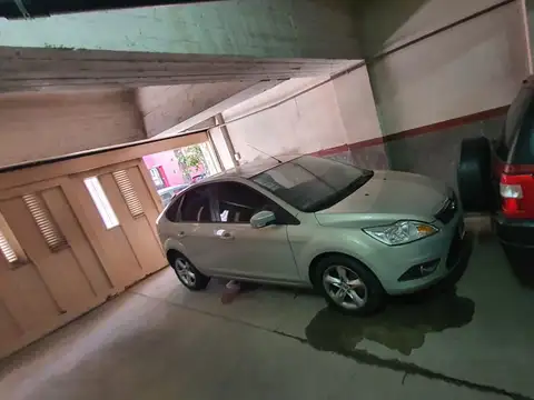 Cochera en Venta Cubierta