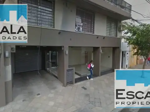 COCHERA EN VENTA ROSARIO MACROCENTRO PLANTA BAJA MUY COMODA
