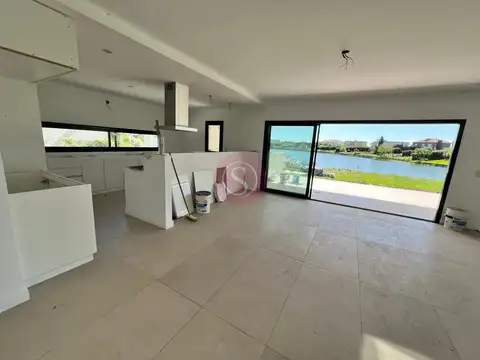 Casa en Venta 1 año