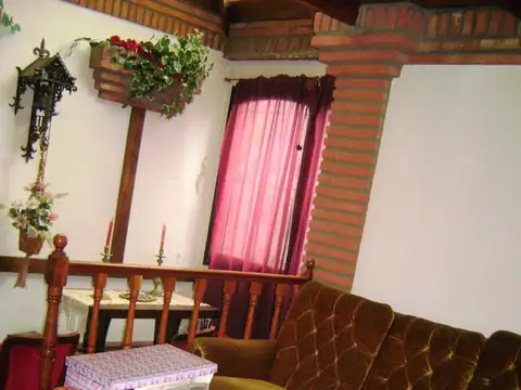 Casa 3 ambientes con 2 baños