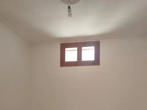 Depto Tipo Casa en Alquiler de 6 ambientes