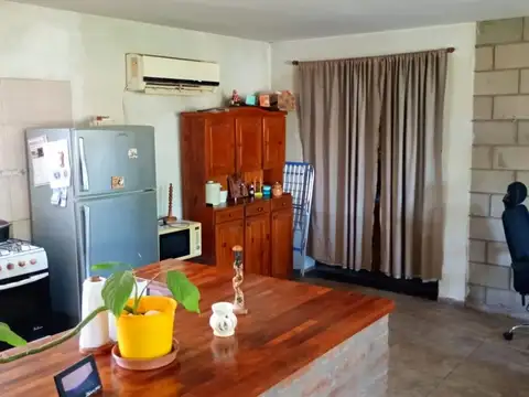 Casa 2 ambientes con 1 baño