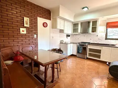 Dpto 3 amb - Excelente zona - Alvear 1858 - Banfield