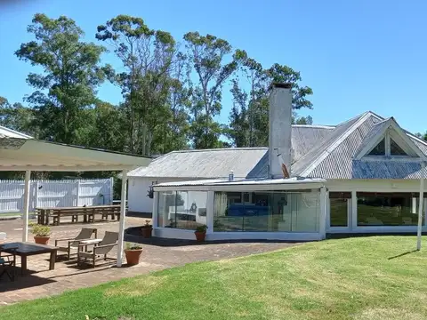 VENTA CASA EL TESORO 421 M2 C/5 DORM, 4500 M2 DE TERRENO