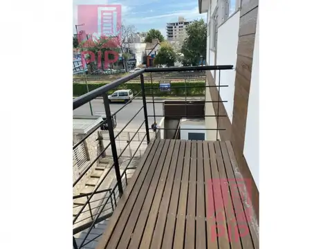 Oficina 4 ambientes con 1 baño