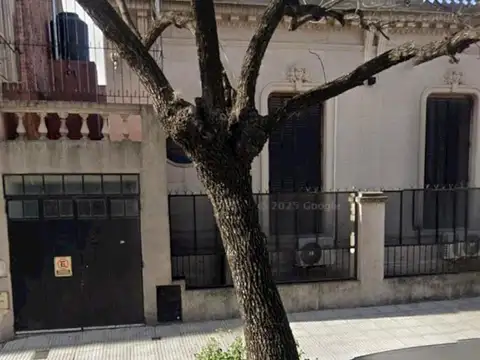 Casa 6 ambientes con 3 baños