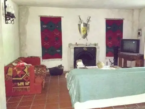 JUAN JOSE CASTRO 700