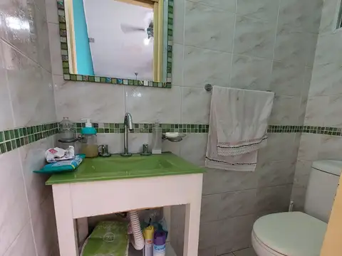 CASA 3 AMBIENTES CON GARAGE - PATIO - PARQUE - QUINCHO - COCINA/TALLER -TERRAZA -