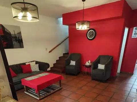 Casa en Venta con 1 cochera