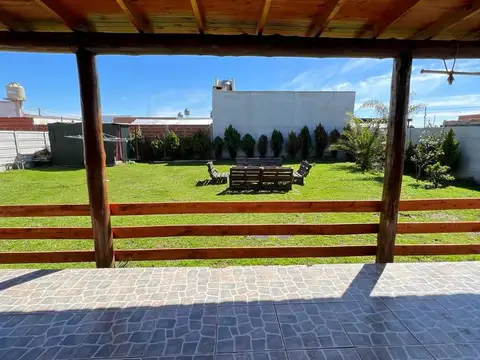 Casa 5 ambientes con 1 baño