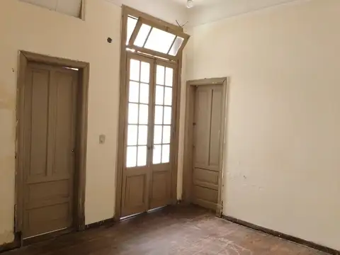 Depto Tipo Casa en Venta 50 años