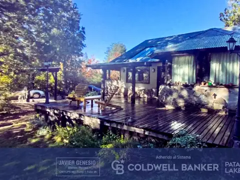 VENTA Casa 3 Dormitorios con Monoambiente independiente B° Tres Cerros Villa La Angostura