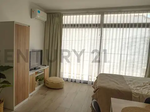 57 24 y 25 100, Piso 1