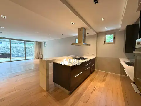 Departamento 6 ambientes con 2 baños