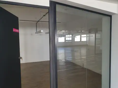 Oficina en Alquiler 40 años