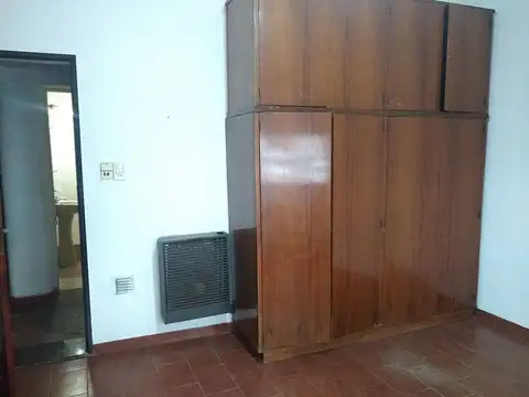 Depto Tipo Casa en Venta 45 años
