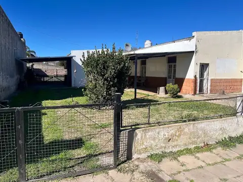 CASA EN VENTA EN SOCORRO CON PILETA