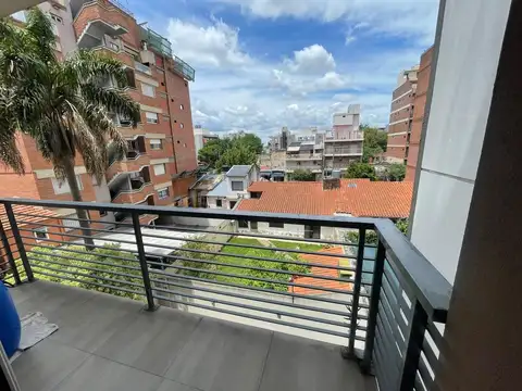 Castelar Sur, Departamento monoambiente con terraza