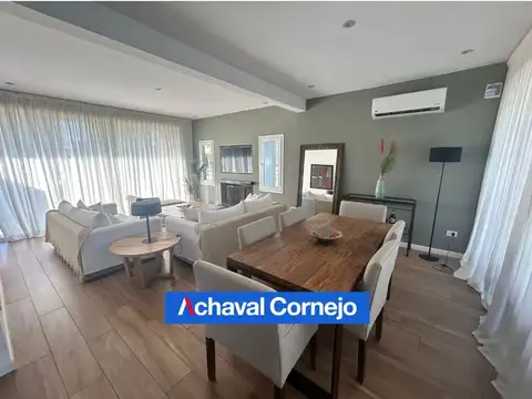 Casa 5 ambientes con 2 baños