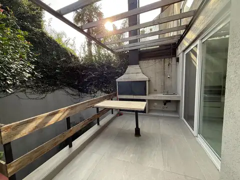 Casa 5 ambientes con 4 baños