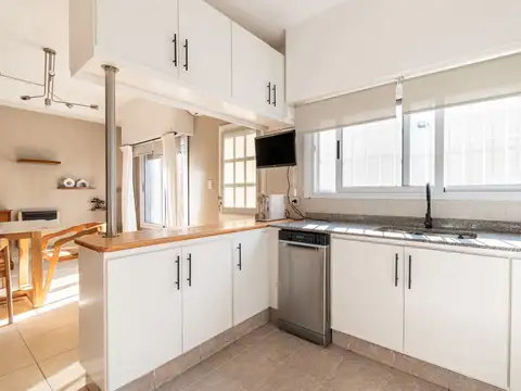 Venta de casa 5 ambientes en Ramos Mejía