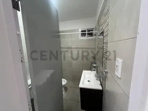 Century21Lopez Vende Casa en Barrio Coop. Rodeo del Medio APTA CREDITO HIPOTECARIO
