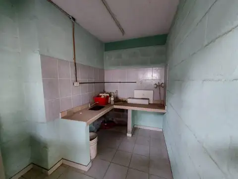 Galpon en Venta en Caseros, USD 298.000