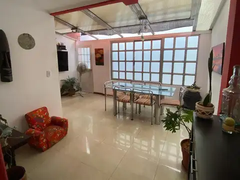 Depto Tipo Casa en Venta de 4 ambientes
