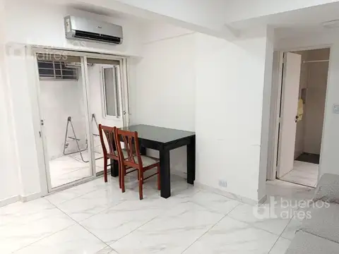 Carlos Calvo  al 600, y Peru