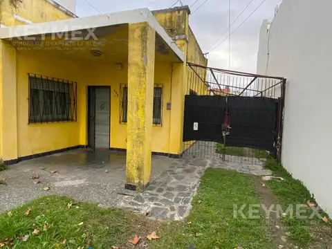 Maestra Concepción Valle al 400