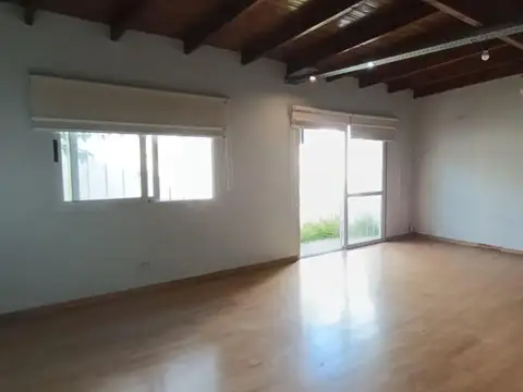 Depto Tipo Casa Monoambiente con 1 baño