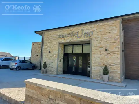 Departamento en venta de 5 ambientes en Bariloche sobre costa de lago