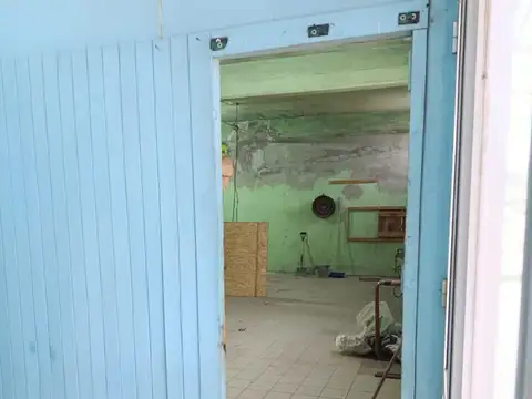 Av. Gral. Jose de San Martin esquina Chaco 700