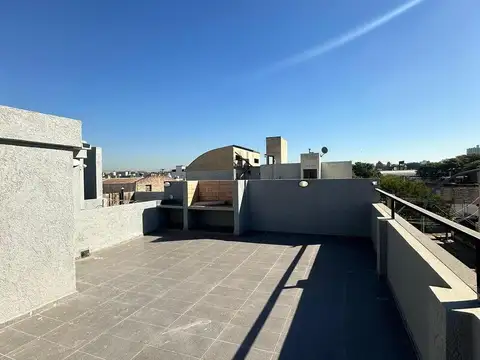 Departamento en Venta 2 DORM. con patio