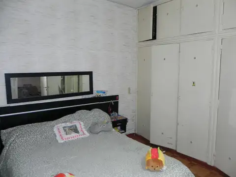 CASA ANTIGUA EN IMPECABLE ESTADO, GRAN LIVING, 3 DORM. 2 BÑOS HERMOSA COCINA, QUINCHO, TZA, G.COCHE