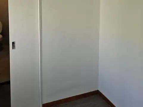 Oficina en Alquiler en Pilar, $ 600.000