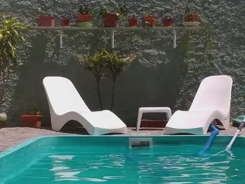 Casa 4 ambientes con 1 baño