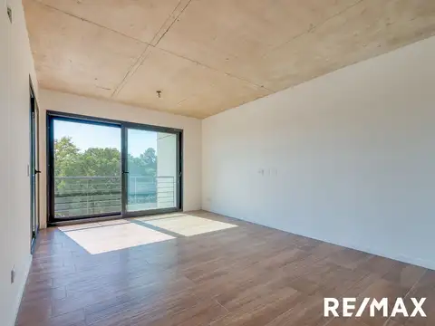 Roberto Caamaño 1100