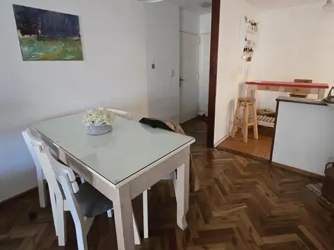 Departamento en venta 2 dormitorios+dependencia de servicio-cochera incluida