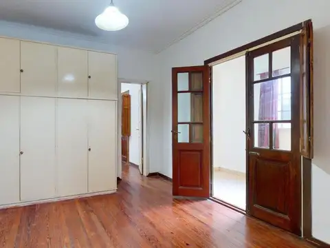 Casa 5 ambientes con 1 baño