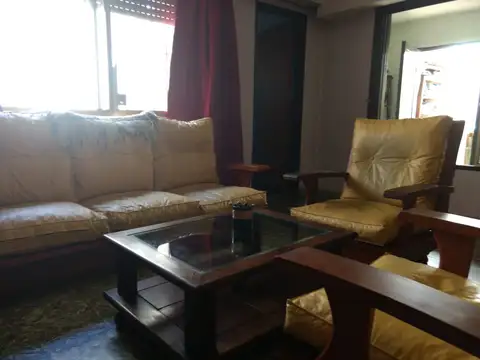 Depto Tipo Casa en Venta 35 años