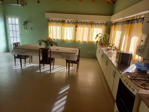 HUAYTIQUINA ESQ CANAL DE BEAGLE 100