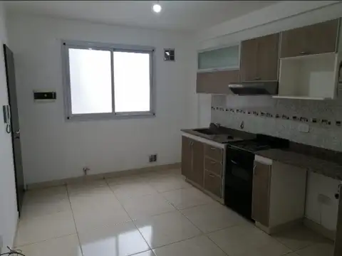 Departamento en Alquiler en Valentin Alsina, $ 500.000