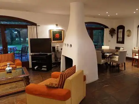 Casa en Venta en Ezeiza, USD 240.000