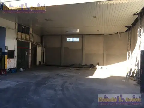 Galpon en Venta en Loma Hermosa, USD 350.000